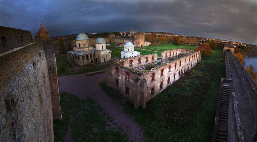Храмы Ивангородской крепости