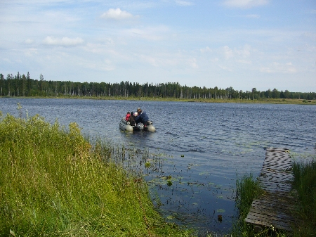 Добраться до монастыря можно только по воде