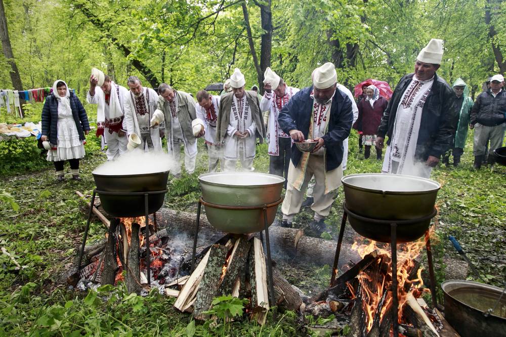 Марийское моление в священной роще